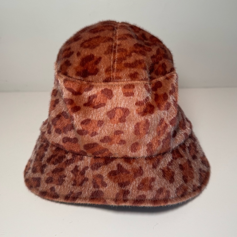 Leopard Print Faux Fur Hat - Picture 2 of 4
